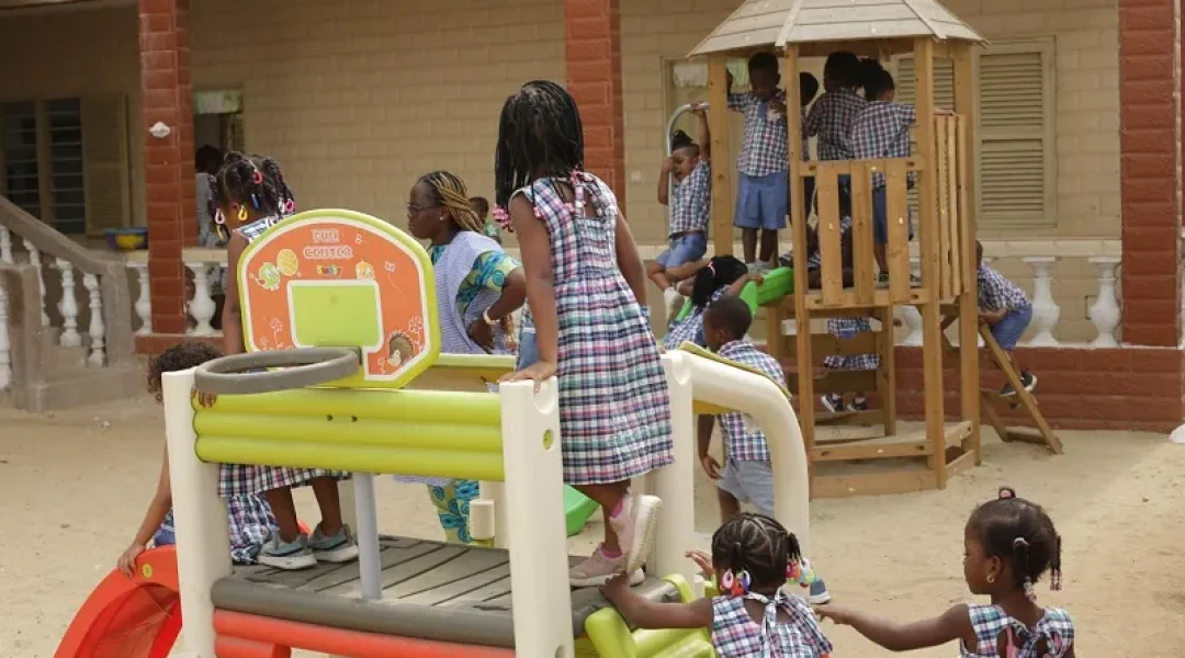 lbs-baguida-enfants-heureux-ecole